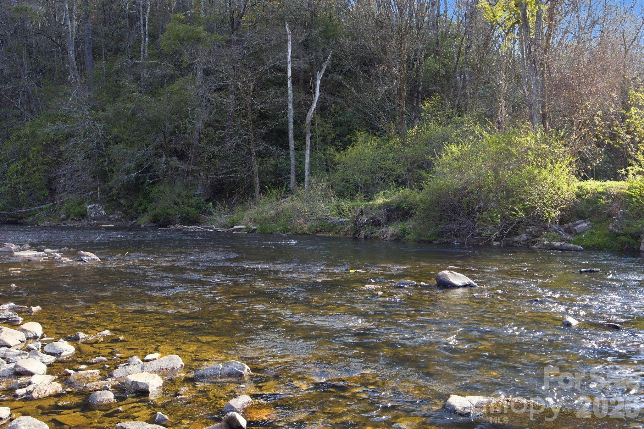 8186 NC 183 HWY, Linville Falls, NC 28657