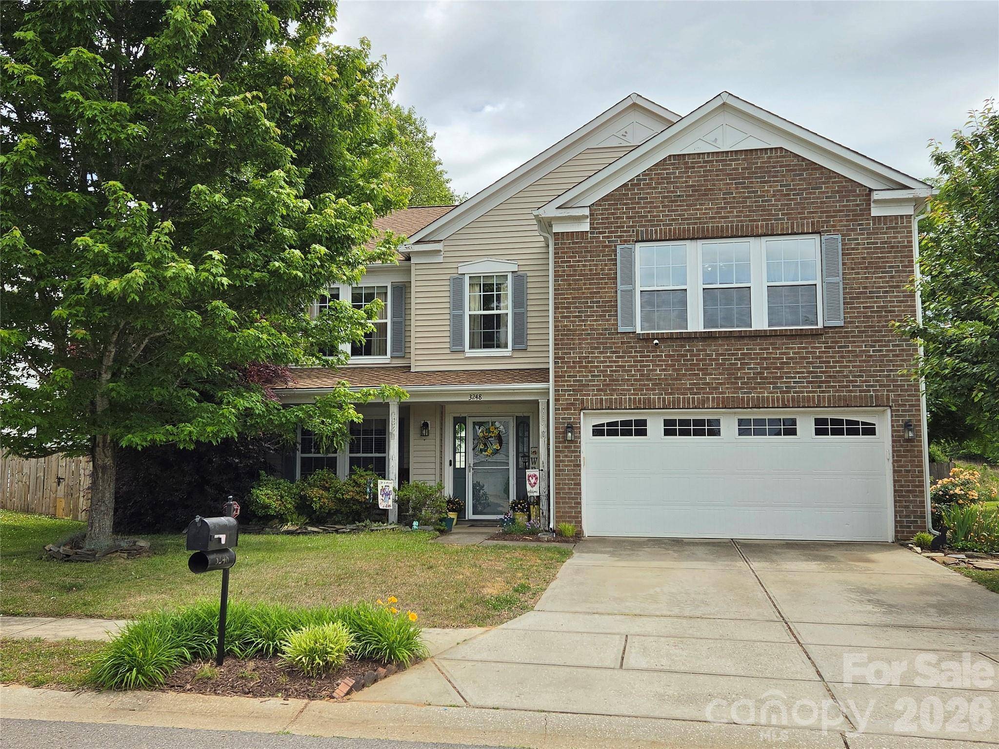3248 Pikes Peak DR, Gastonia, NC 28052