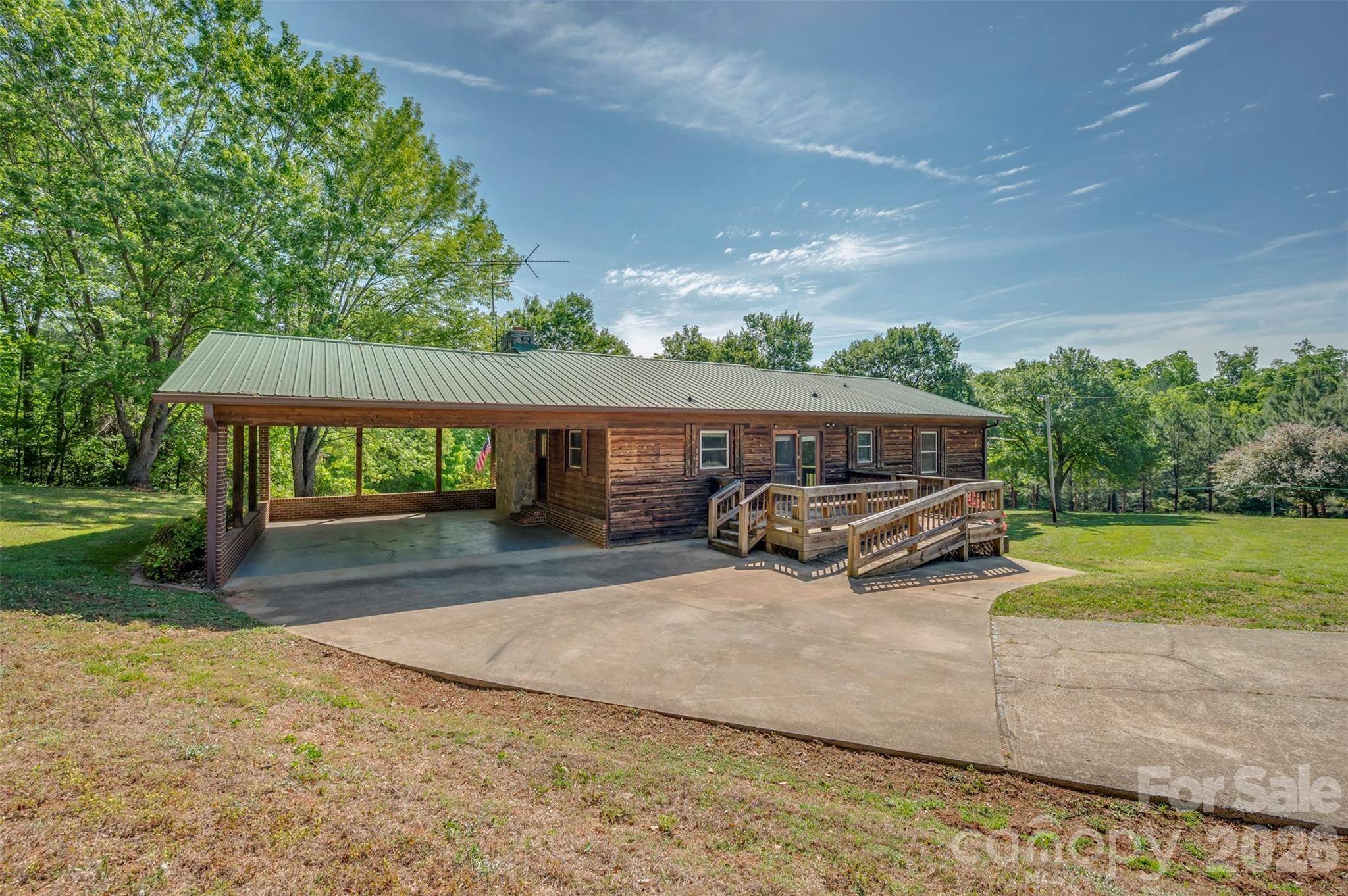 184 Clelo DR, Casar, NC 28020