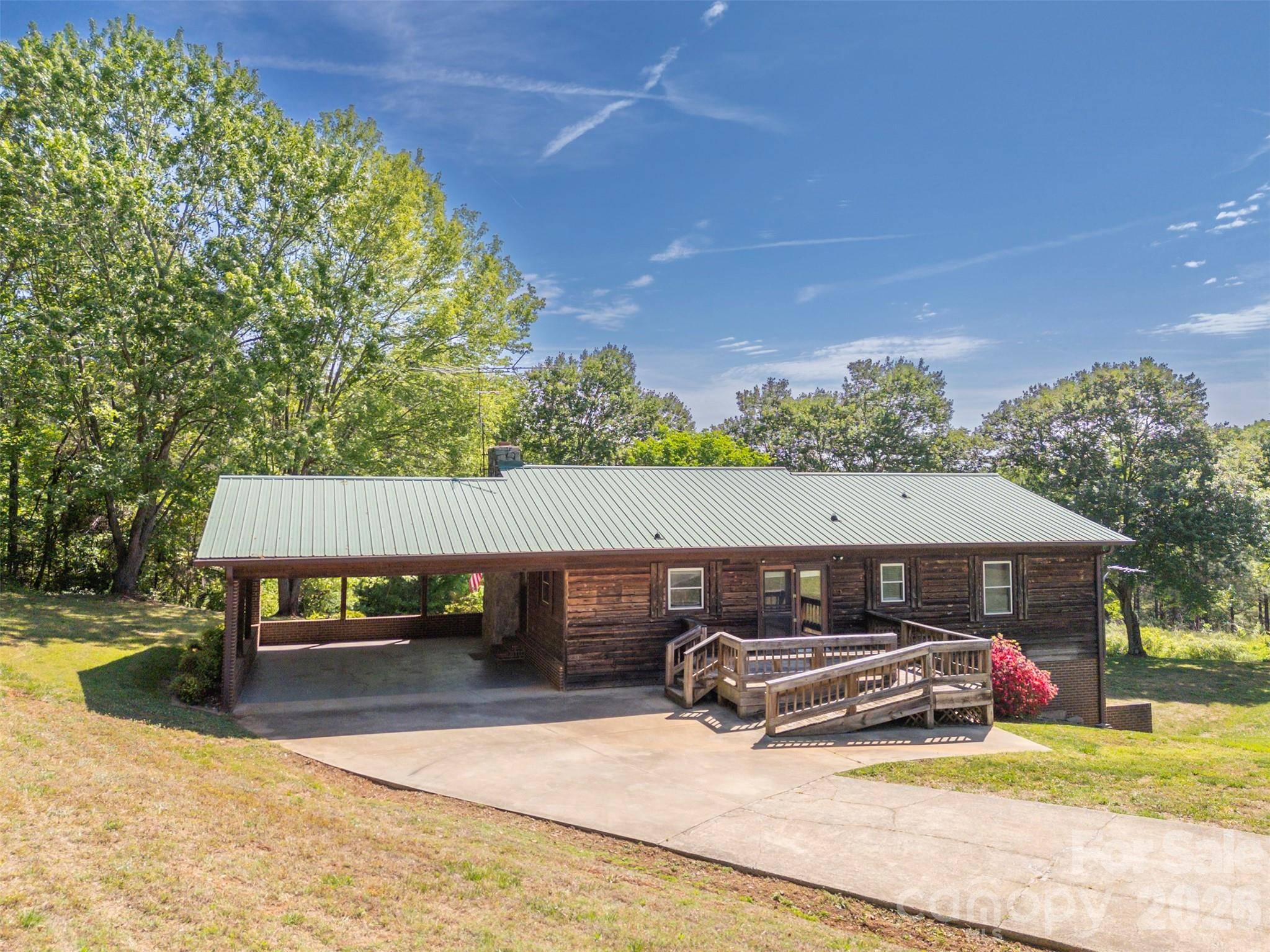 184 Clelo DR, Casar, NC 28020