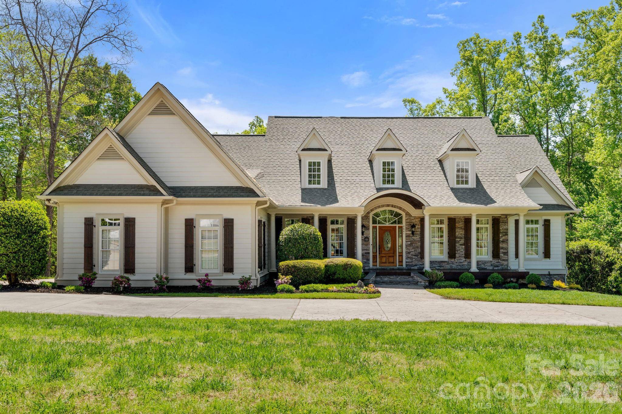 7601 Crossing Ridge DR, Belews Creek, NC 27009