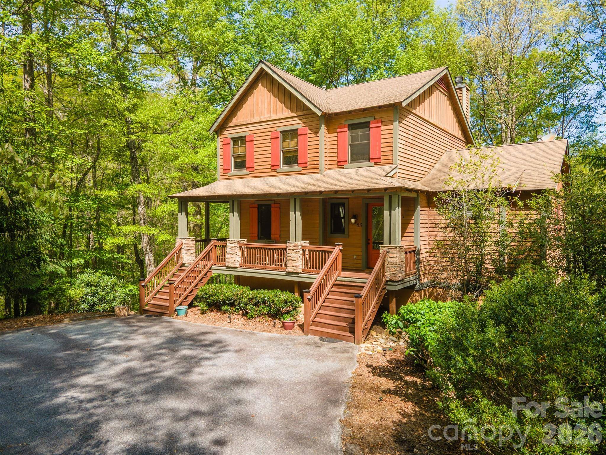 83 Allspice CT, Tuckasegee, NC 28783
