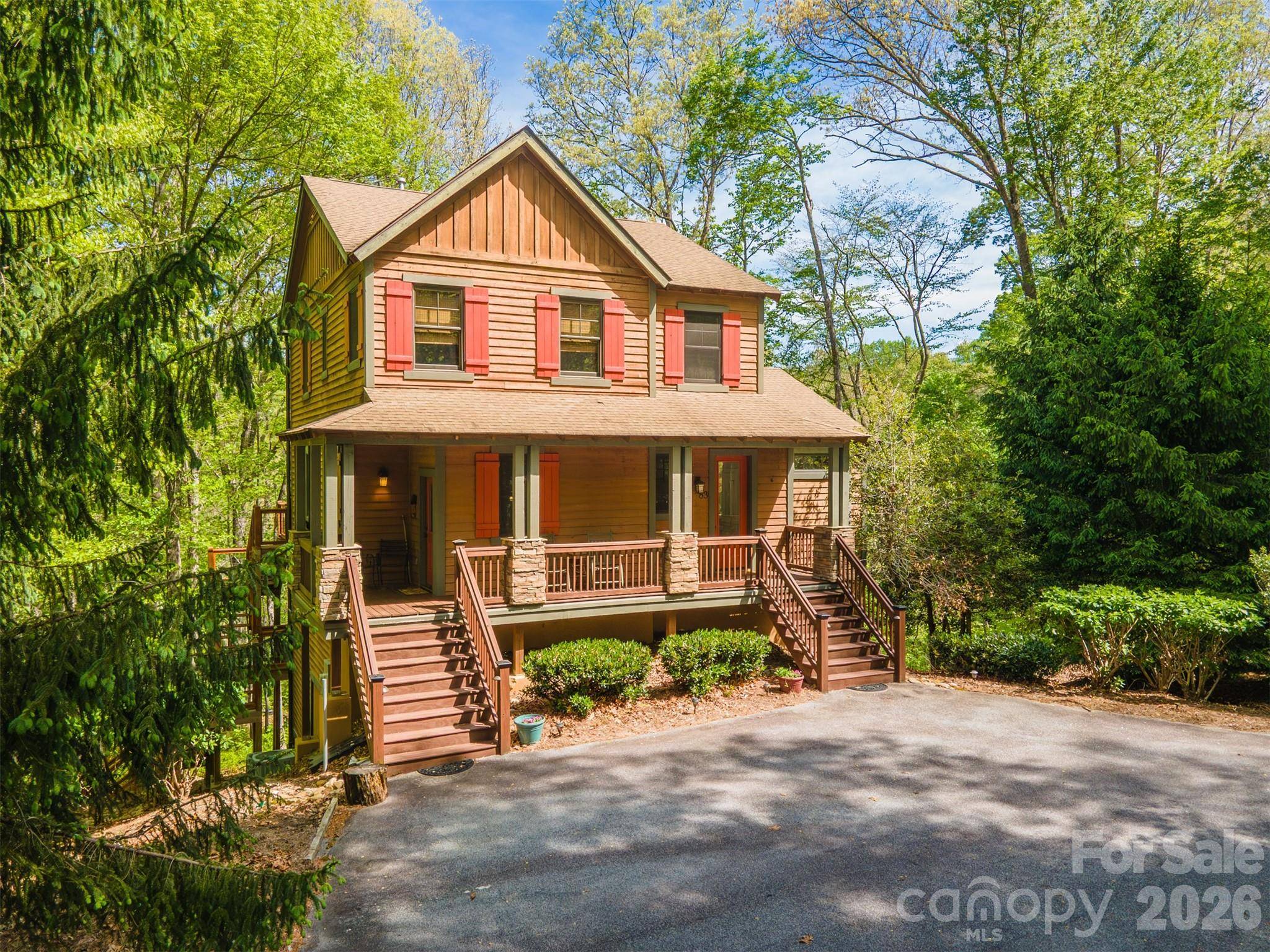 83 Allspice CT, Tuckasegee, NC 28783