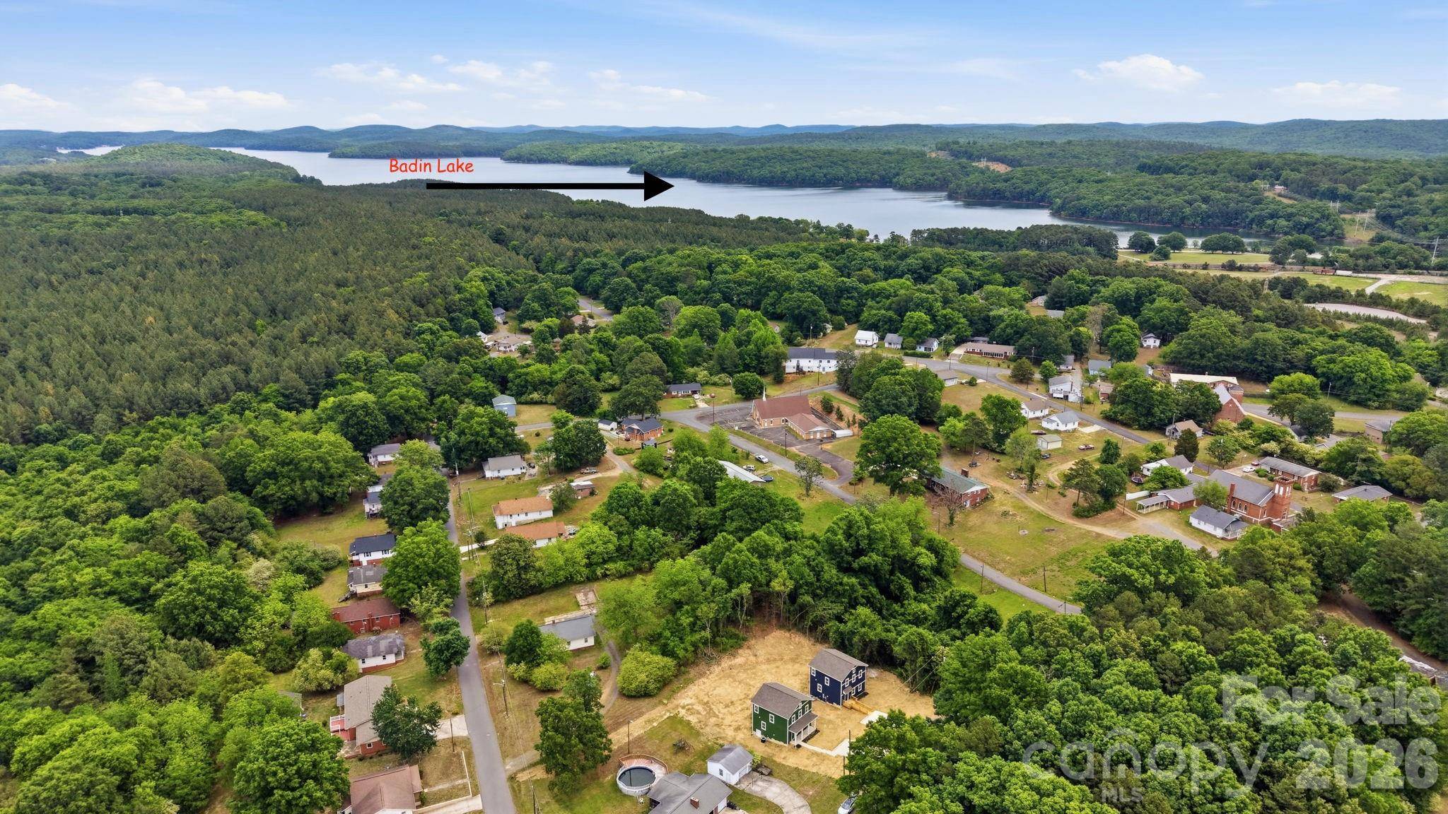 908 Dewey ST, Badin, NC 28009