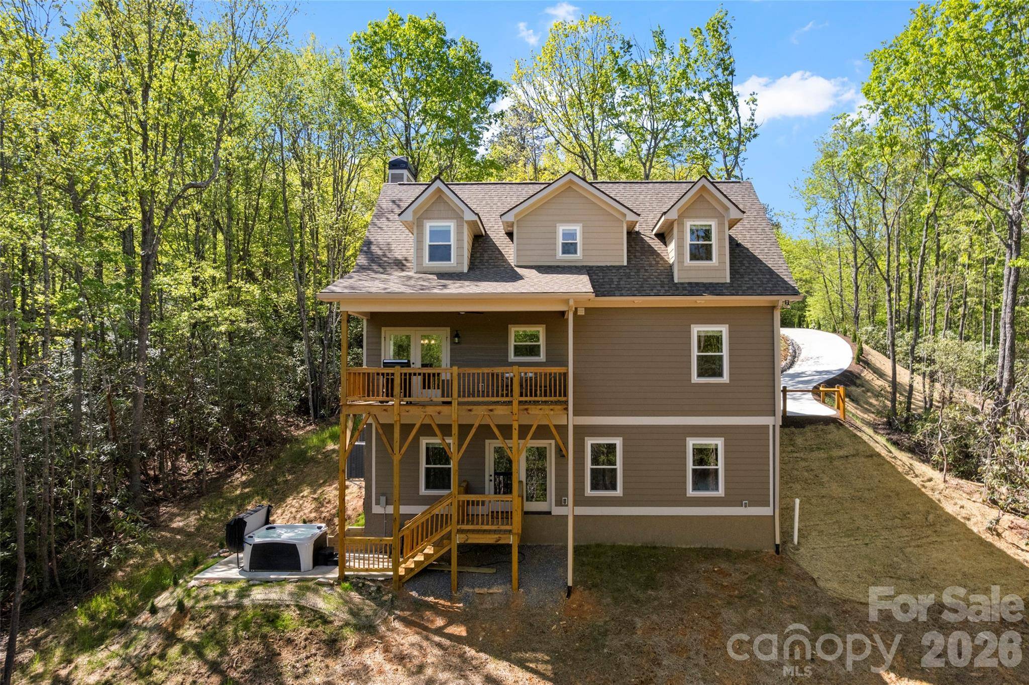 233 Arcadia Falls WAY, Black Mountain, NC 28711