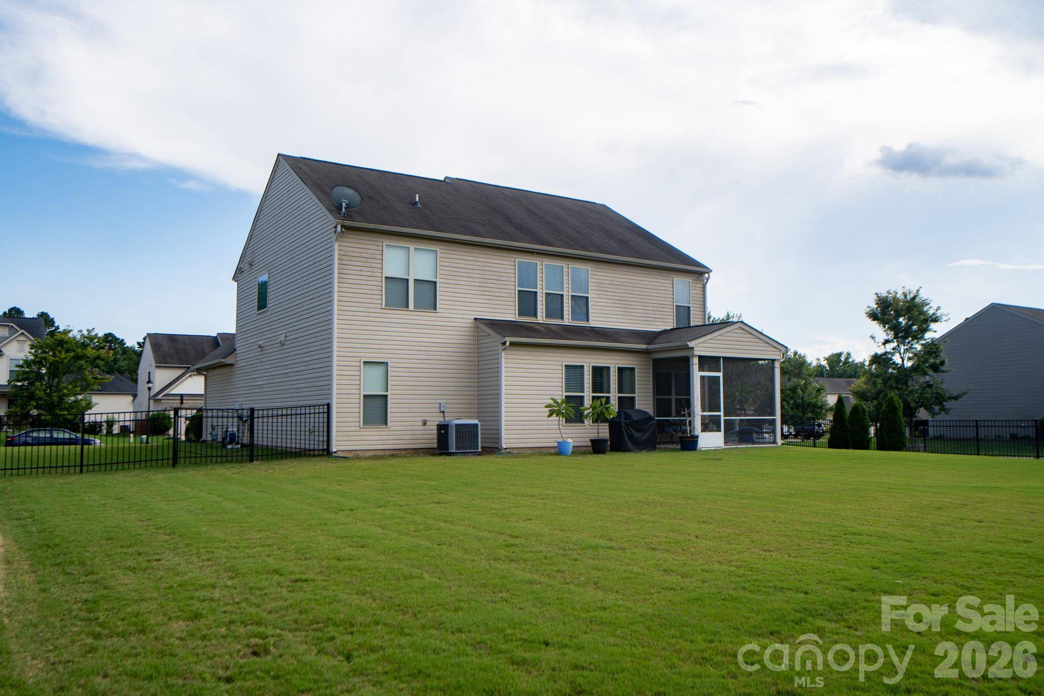 3942 Kestrel LN, Fort Mill, SC 29707