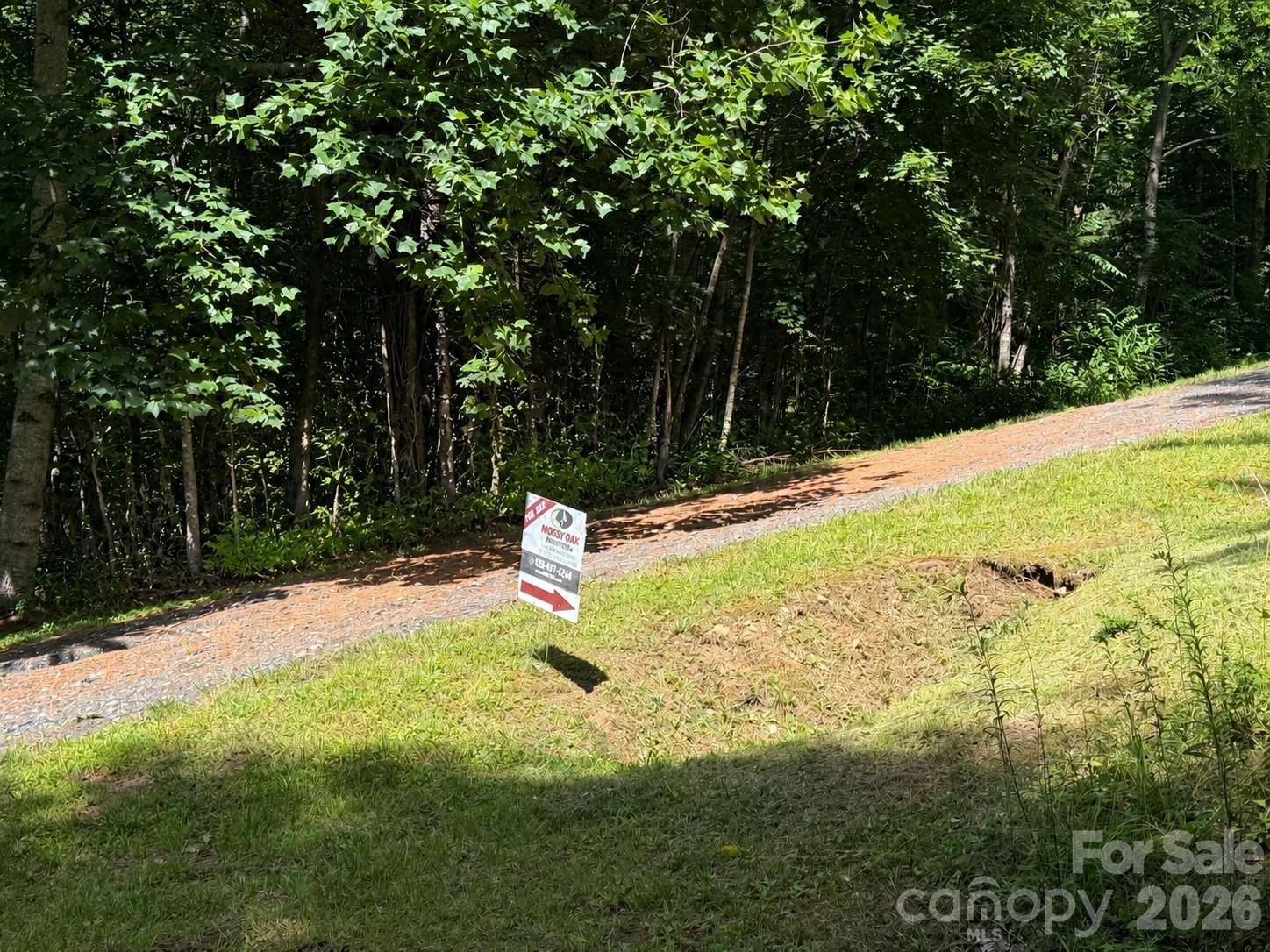 00000 Apple Farm RD, Bakersville, NC 28705