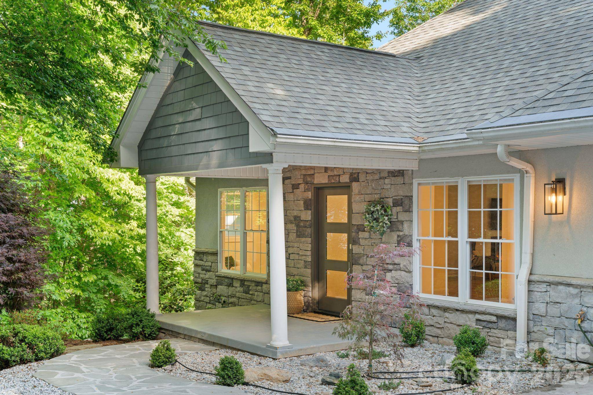 2508 Carriage Falls CT, Hendersonville, NC 28791