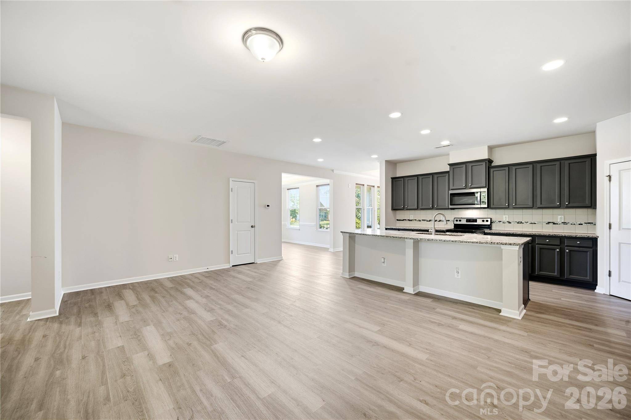 8759 Mullis Forest CT, Mint Hill, NC 28227