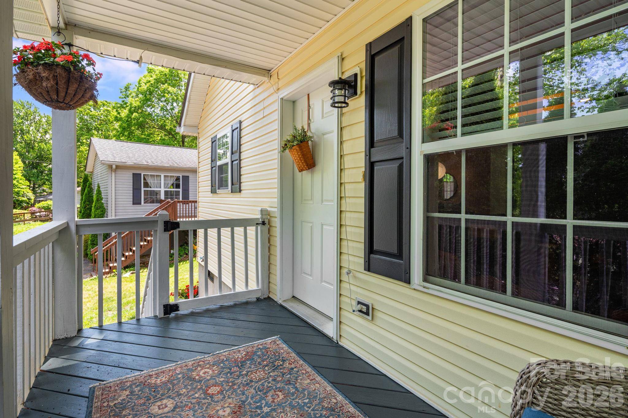 112 Shadowlawn DR, Asheville, NC 28806