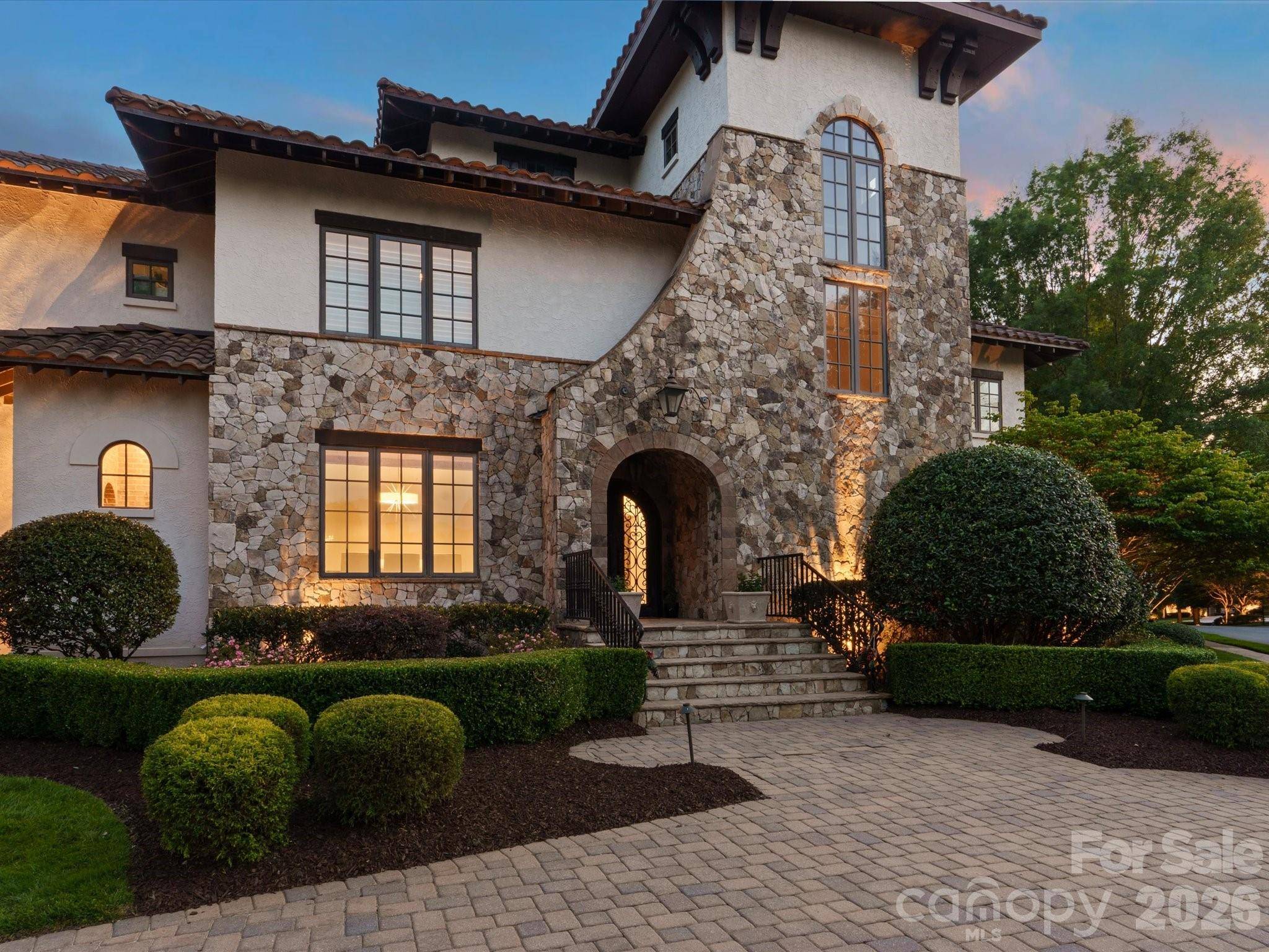 200 Oakmont LN, Waxhaw, NC 28173