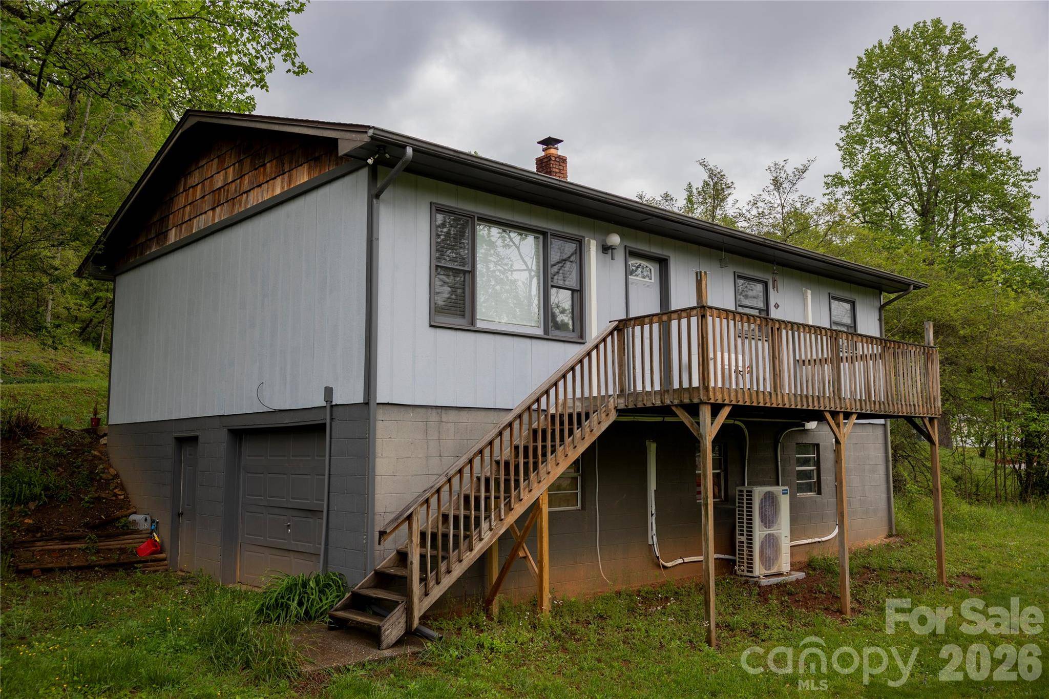 57 Gribble RD, Franklin, NC 28734