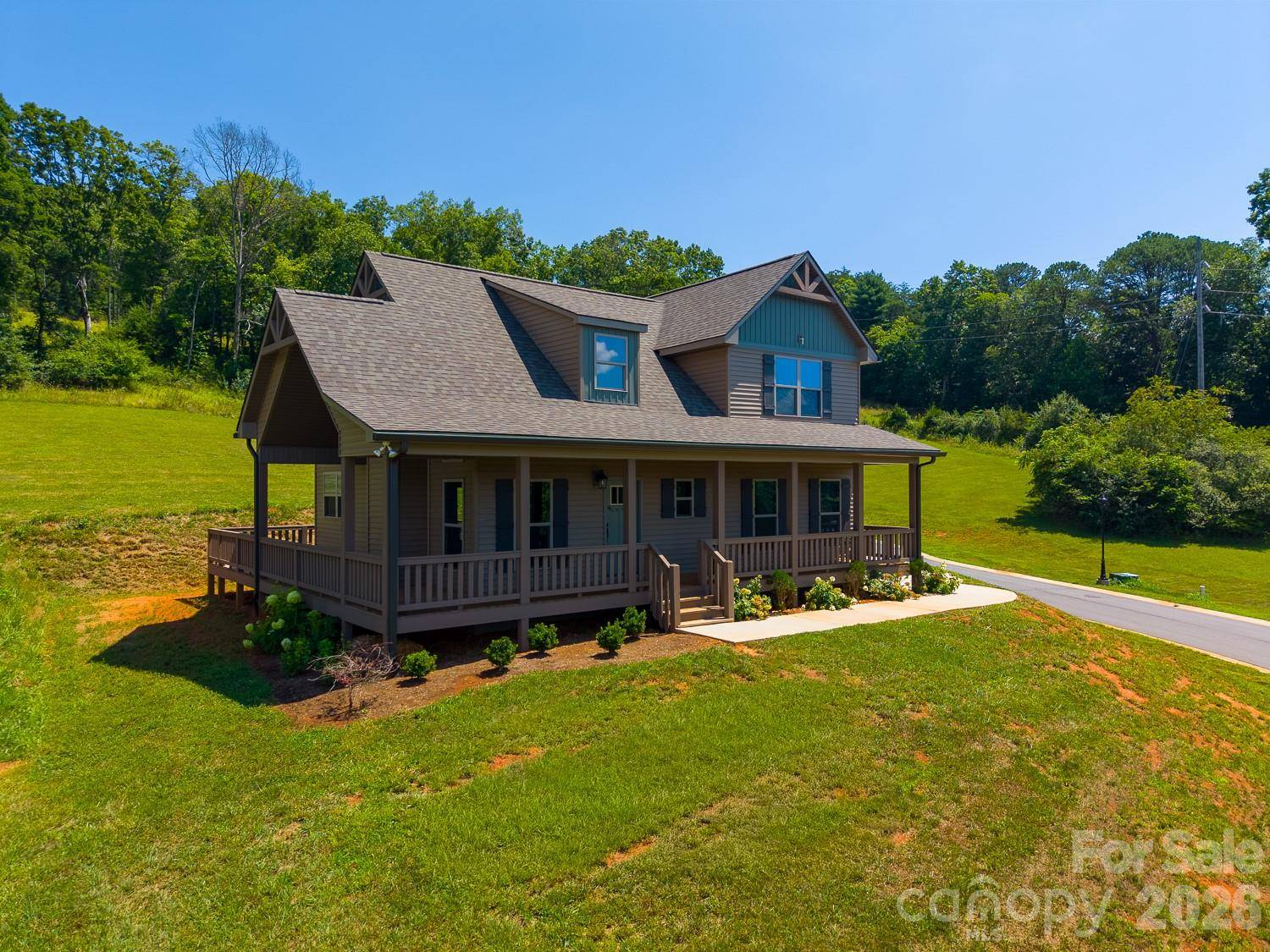 50 Fairview ST, Franklin, NC 28734