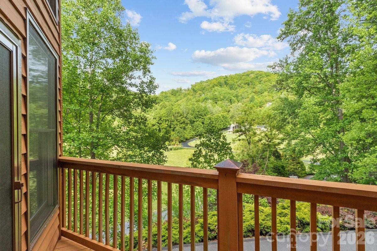 52 Mountain Park DR, Mars Hill, NC 28754