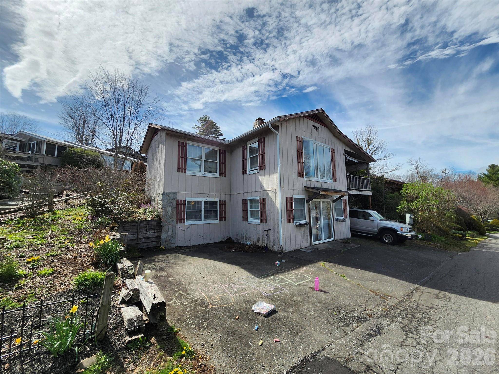 316 Snowshoe LOOP, Newland, NC 28657
