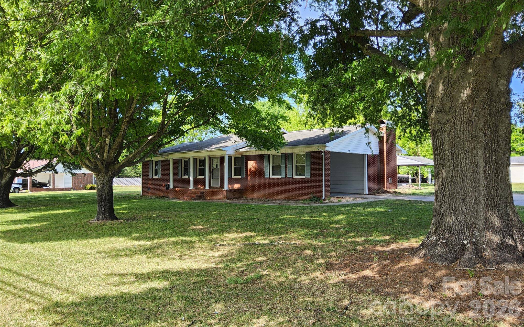 113 Kings DR #3 & 4, Forest City, NC 28043