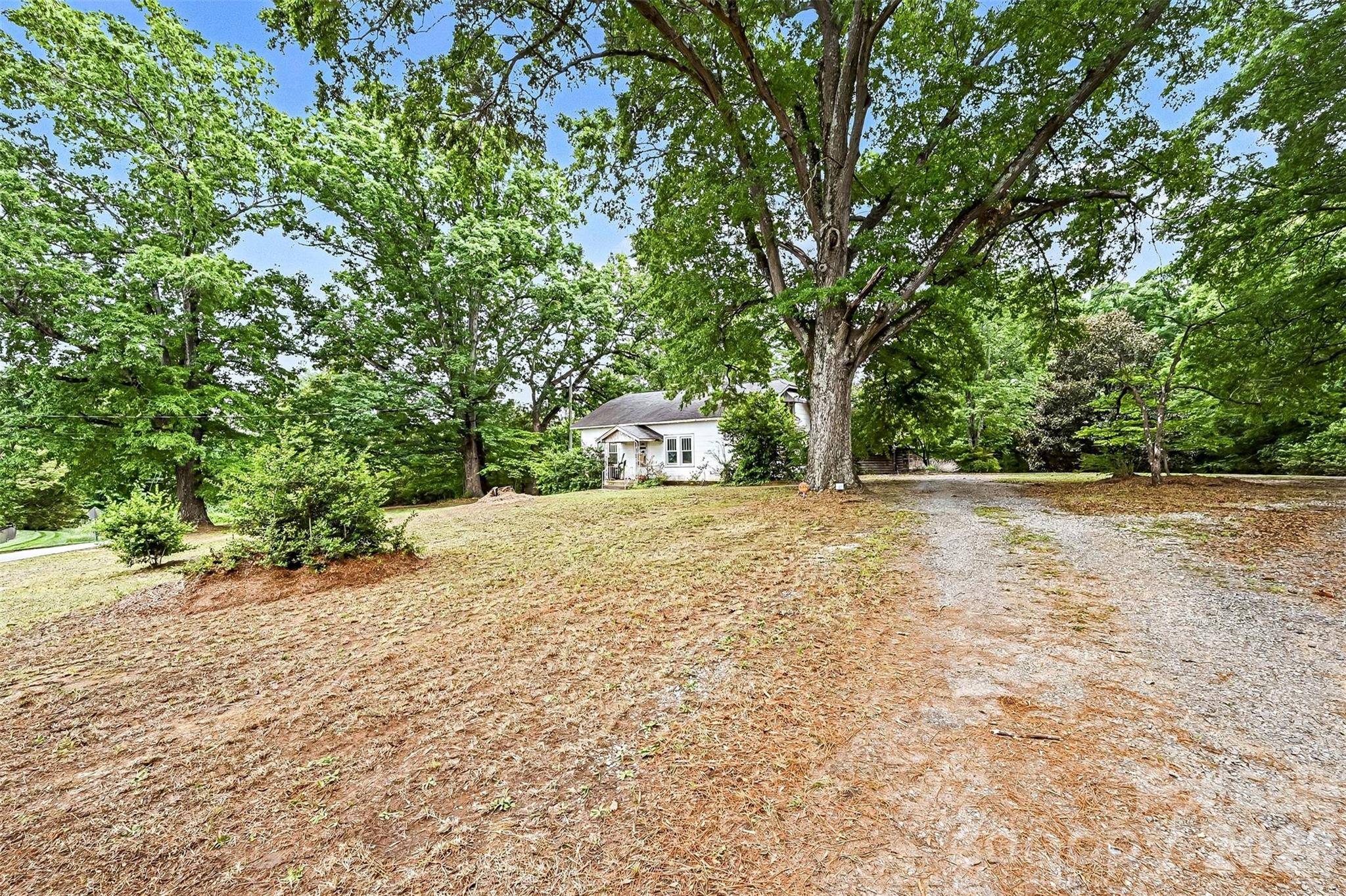 1116 Medlin RD, Monroe, NC 28112