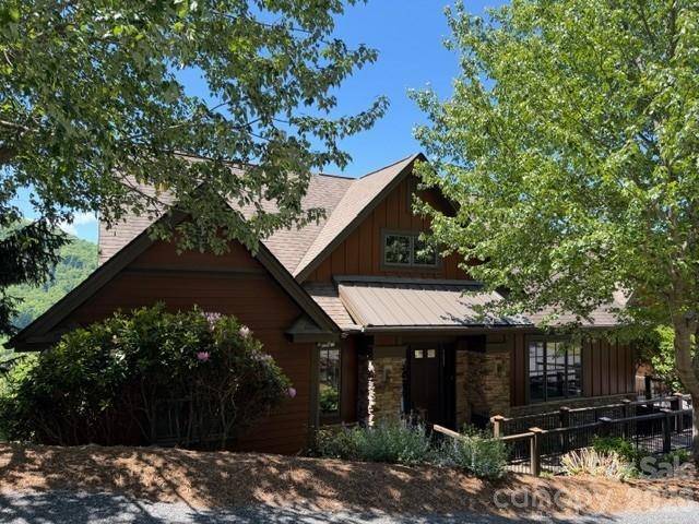 427 Spring Rock RD, Burnsville, NC 28714