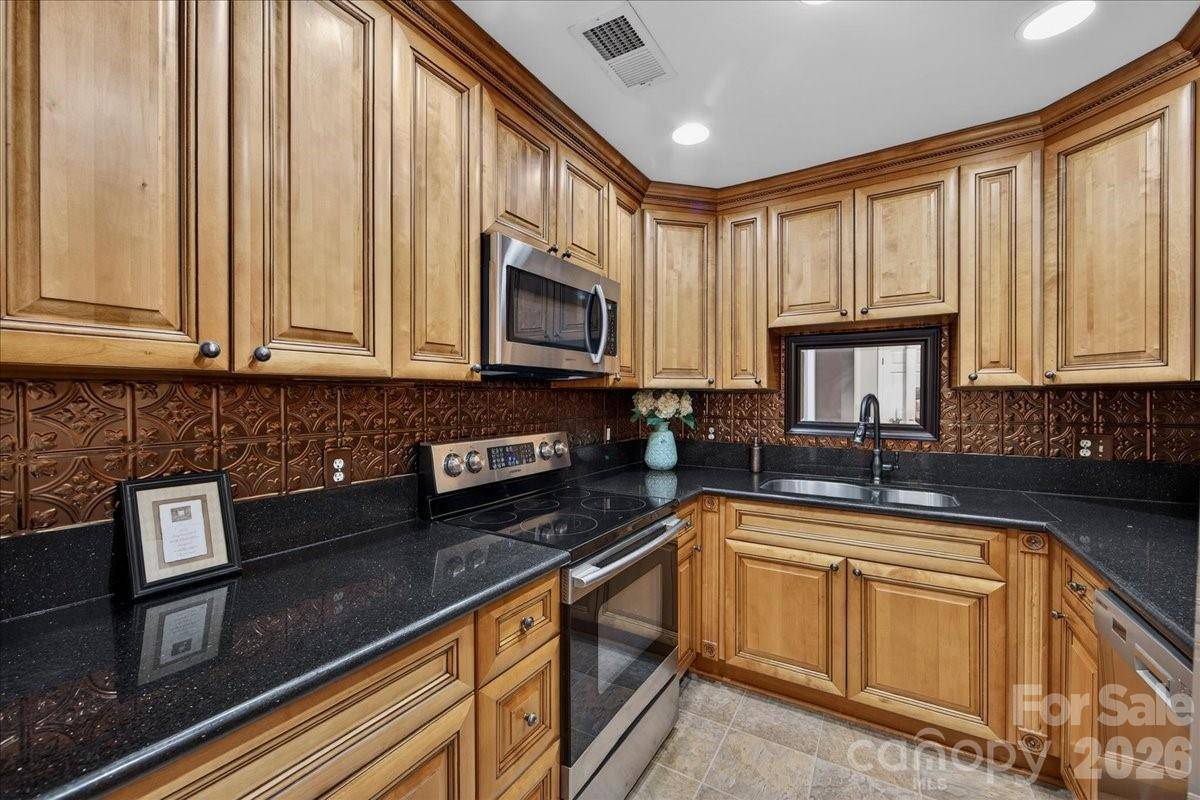 140 Lake Concord RD NE #A10, Concord, NC 28025