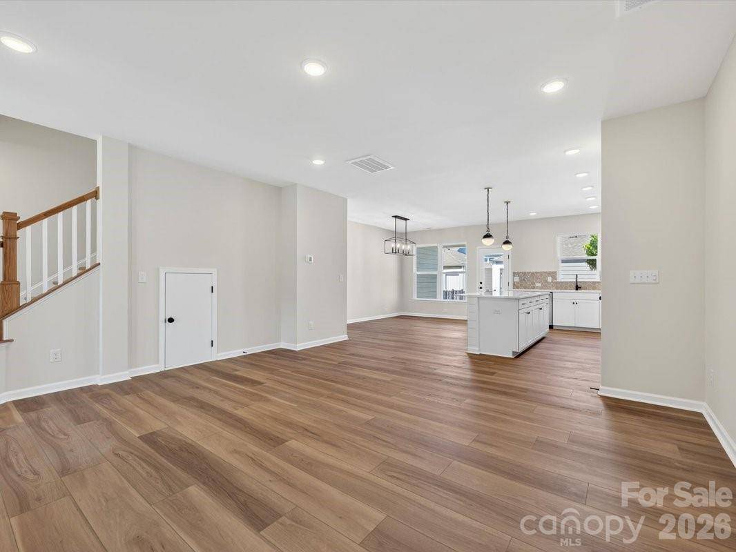 10032 Mamillion DR, Huntersville, NC 28078