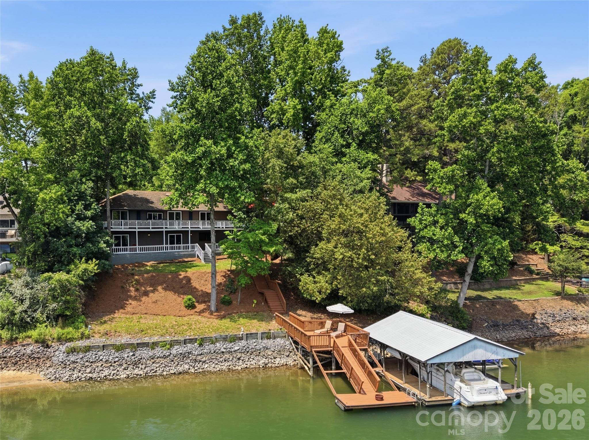 1113 Palmyra DR, Tega Cay, SC 29708