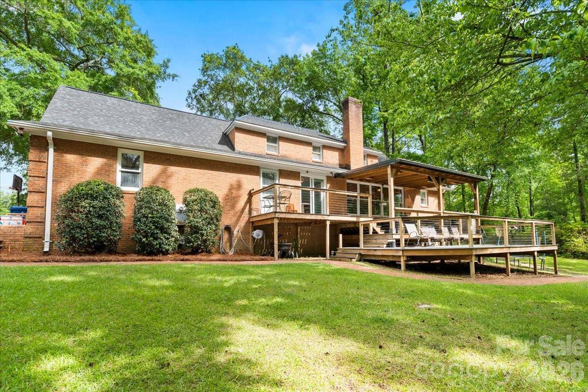 209 Fairway RD, Cheraw, SC 29520