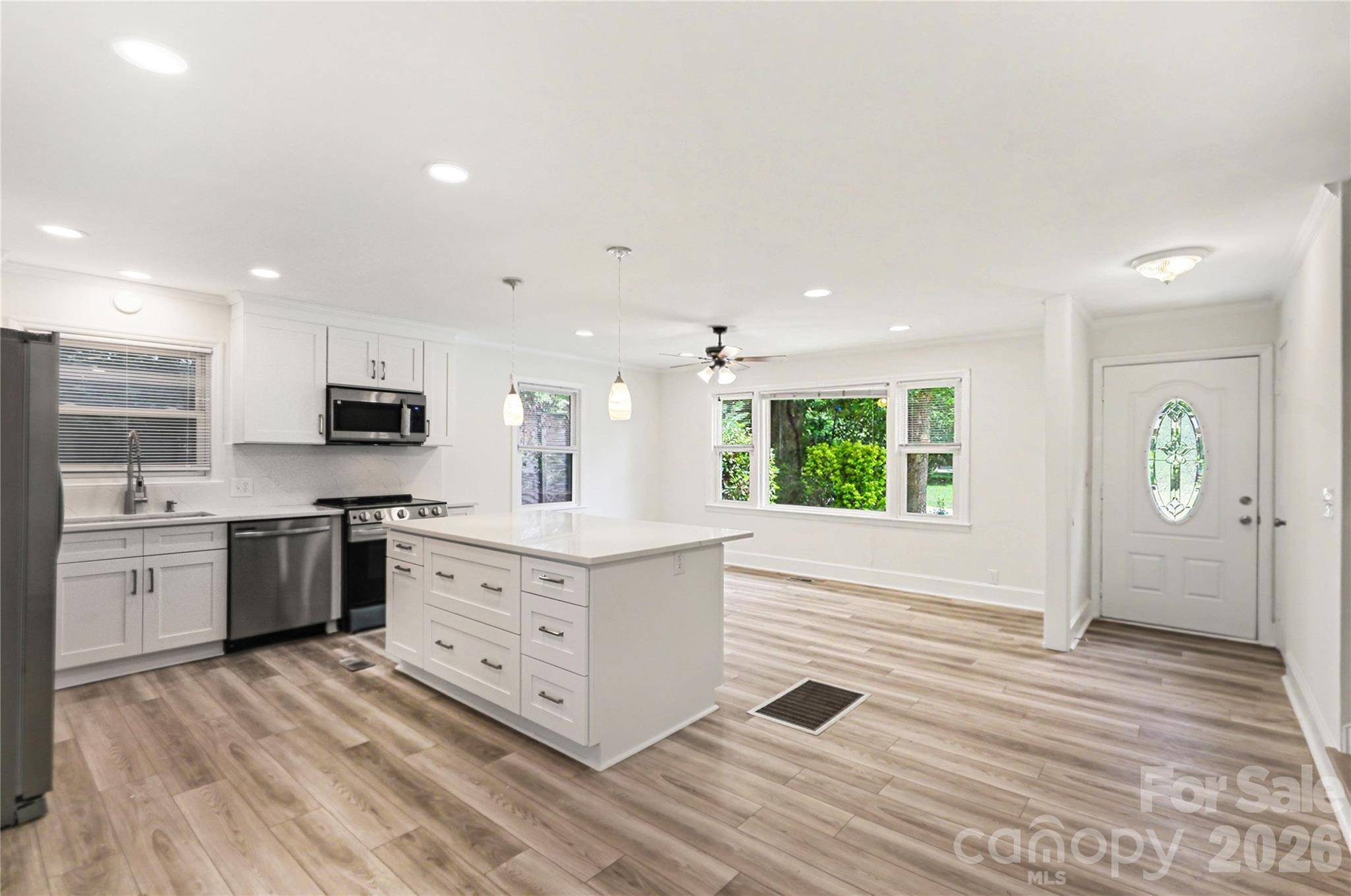 1410 Burnley RD, Charlotte, NC 28210