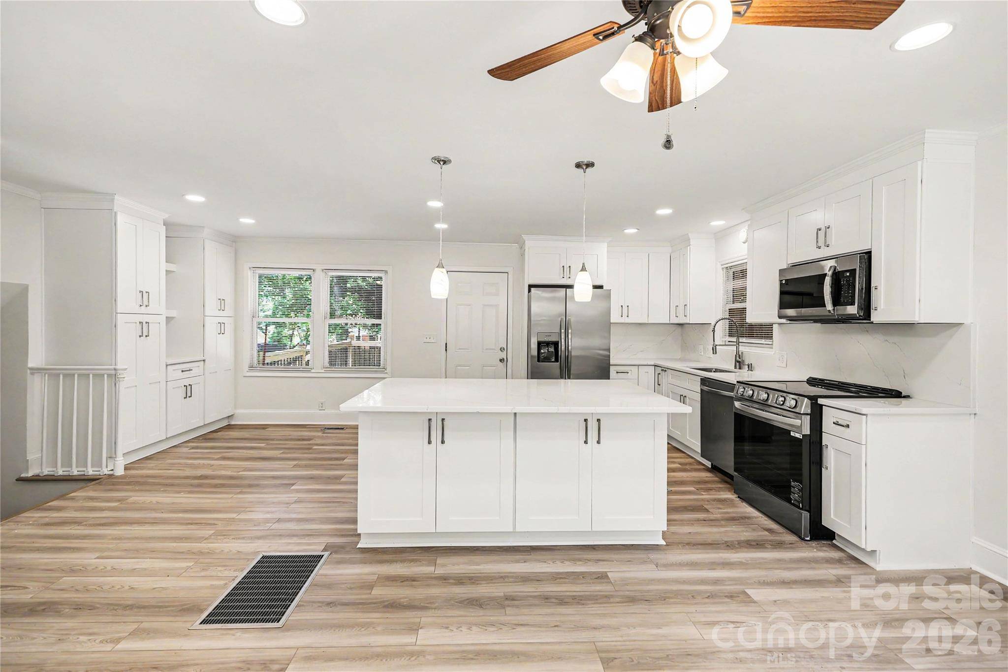 1410 Burnley RD, Charlotte, NC 28210