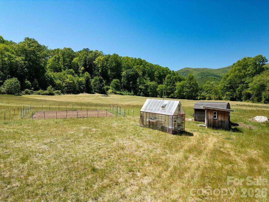 230 Harlow and Cricket DR, Balsam Grove, NC 28708