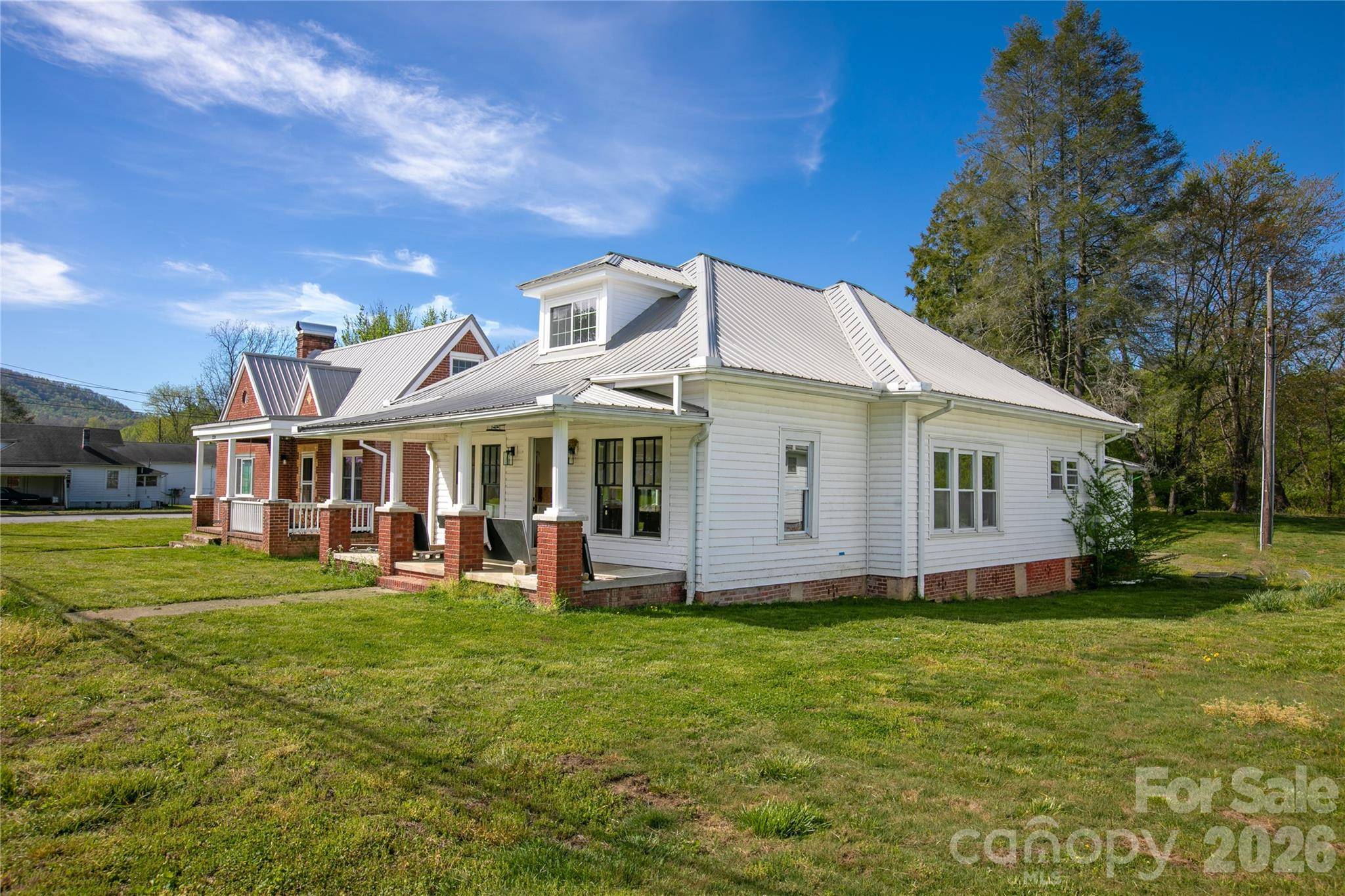 220 Main ST, Rosman, NC 28772