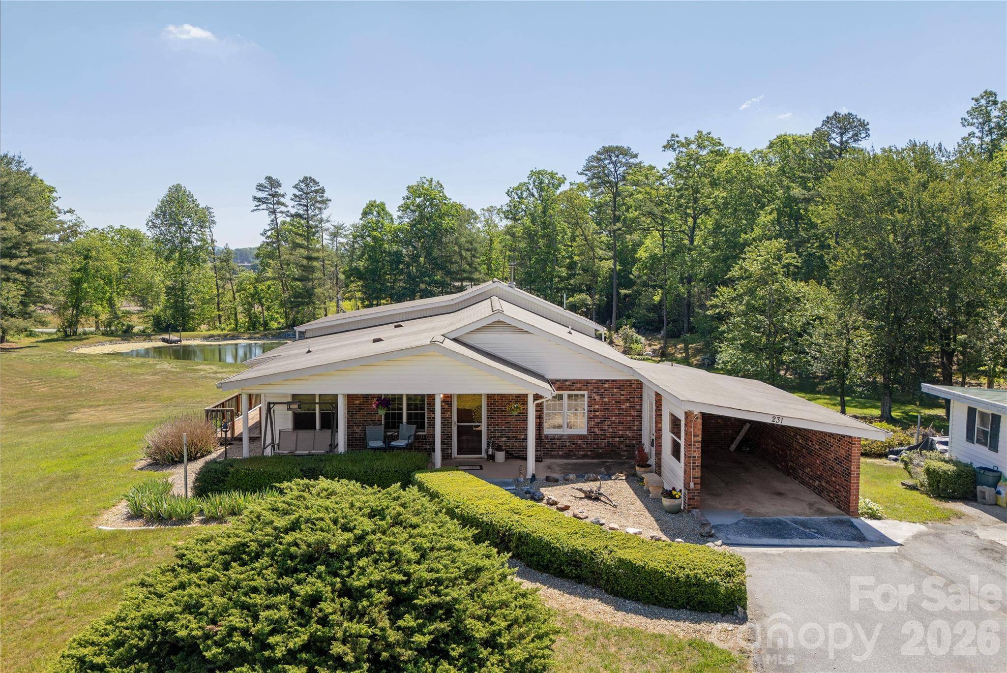 231 Allen RD, East Flat Rock, NC 28726
