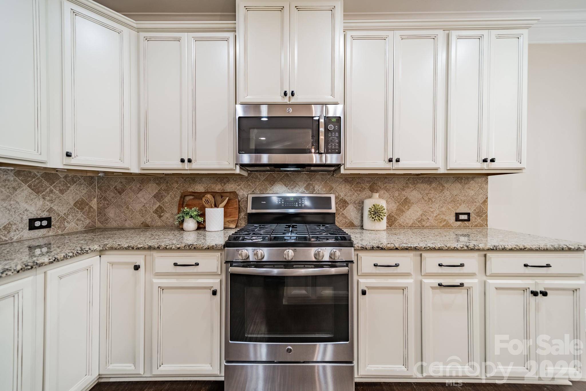 205 Pine Needles LN, Fort Mill, SC 29708