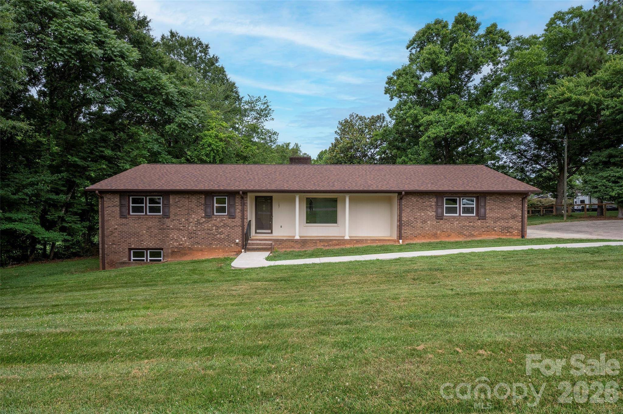 107 Coram AVE, Boonville, NC 27011