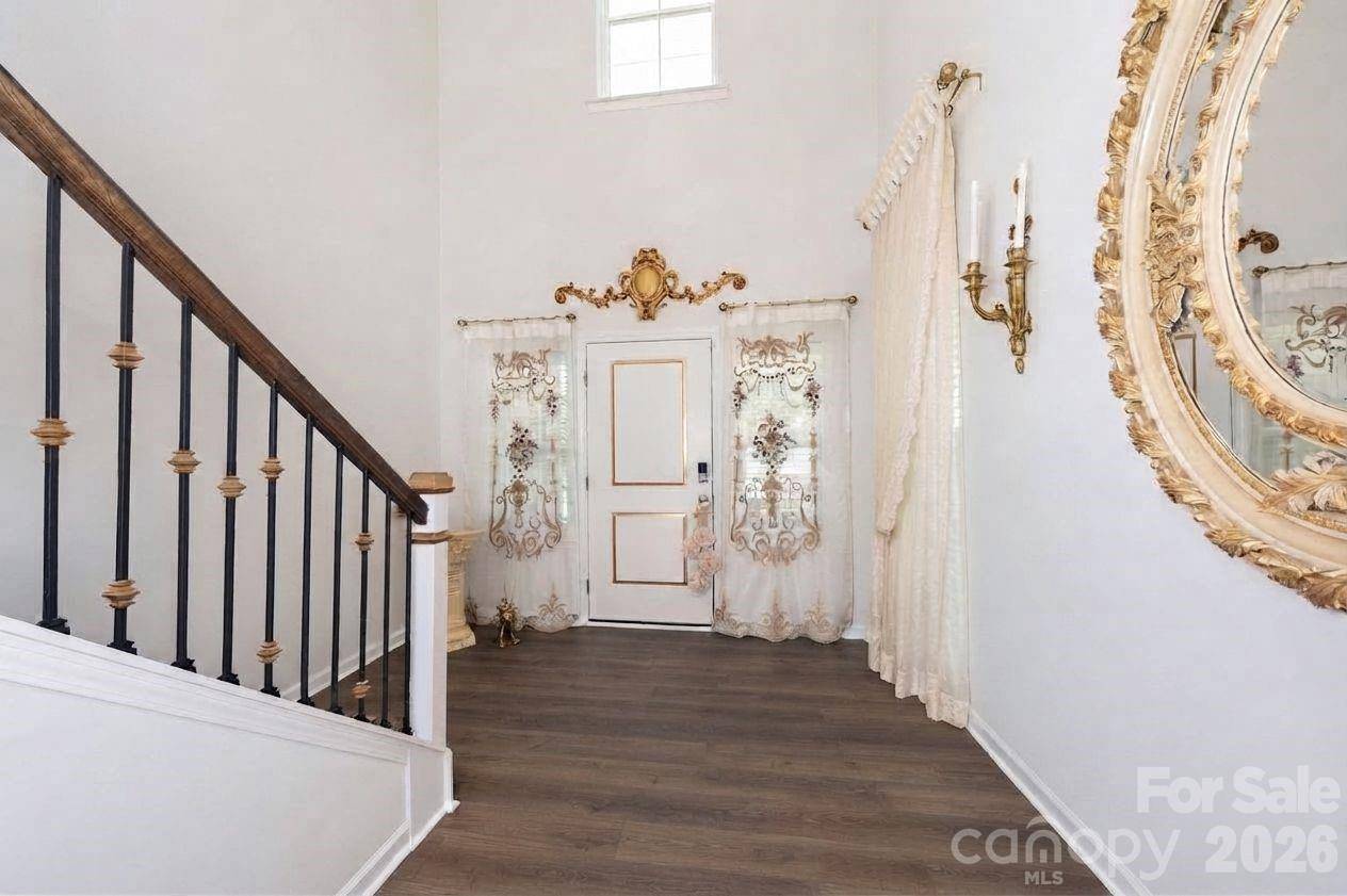 6249 Finch Meadow CT, Clemmons, NC 27012
