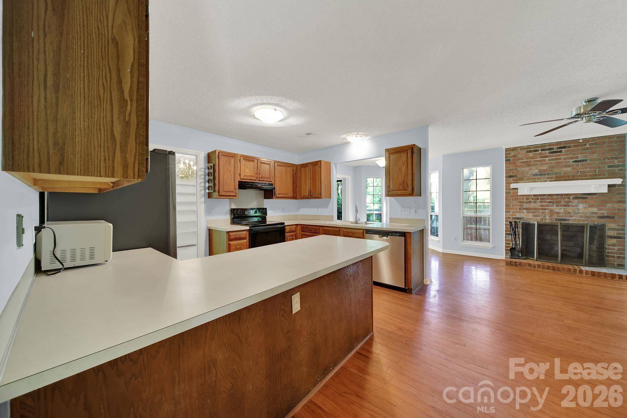 3421 Crescent Knoll DR, Matthews, NC 28105