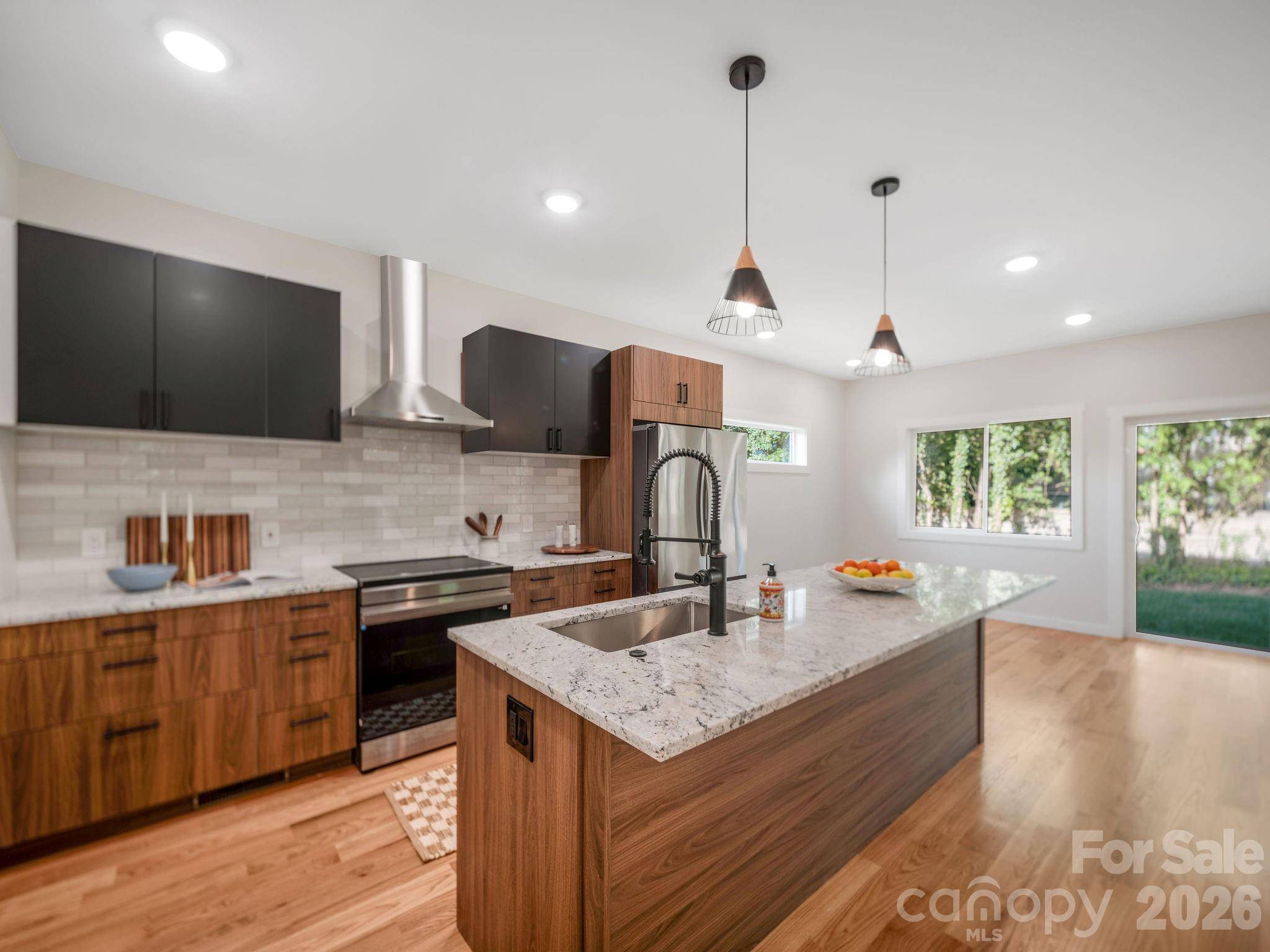 14 Da Vinci CT, Asheville, NC 28806