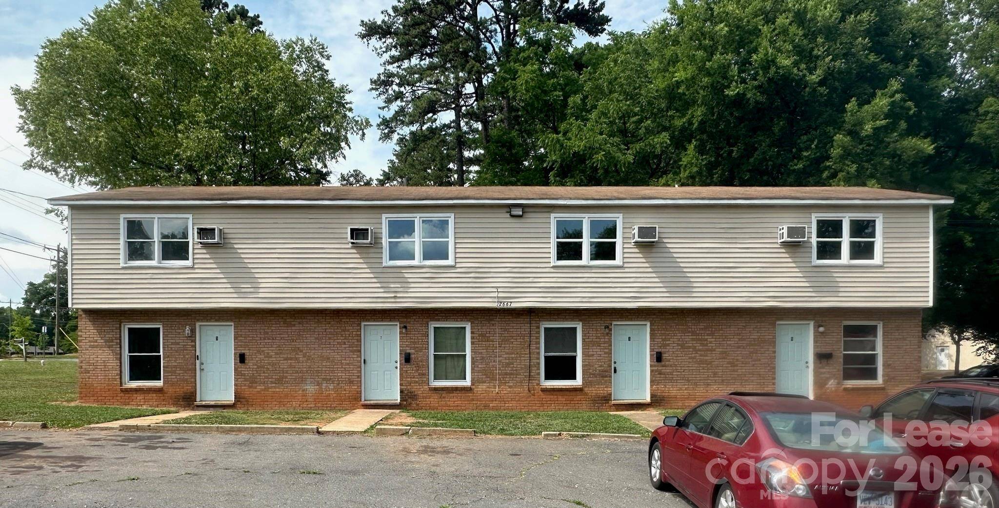 2667 Dr Carver RD, Charlotte, NC 28208