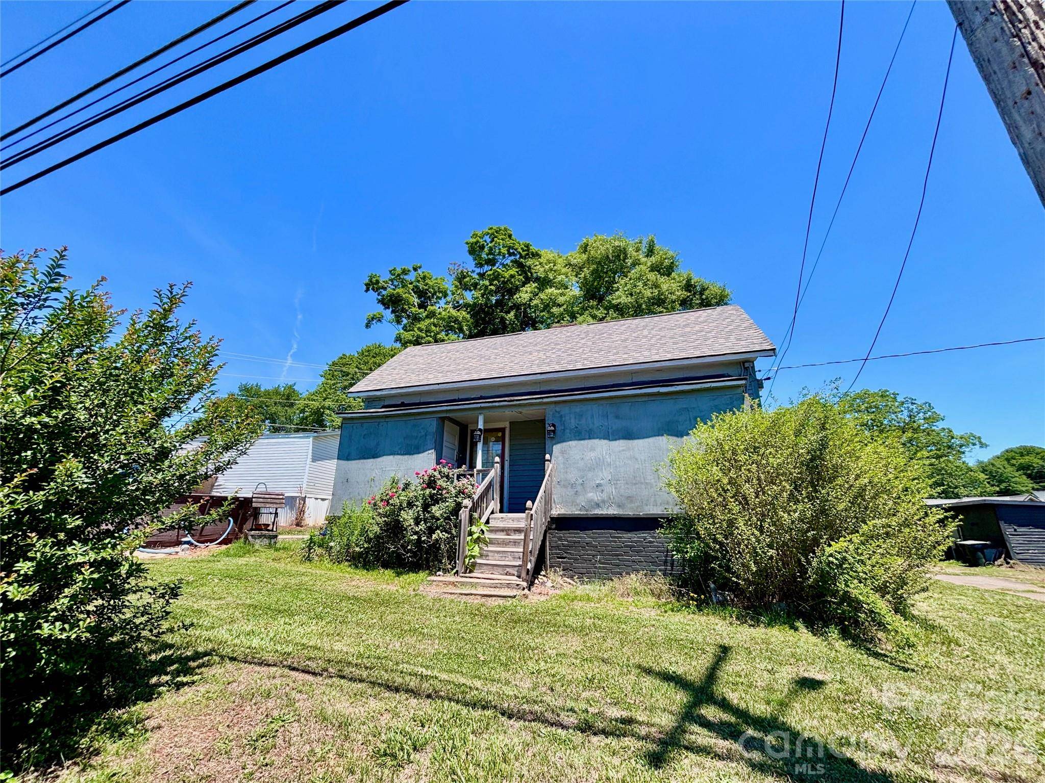 126 West ST, Ellenboro, NC 28040