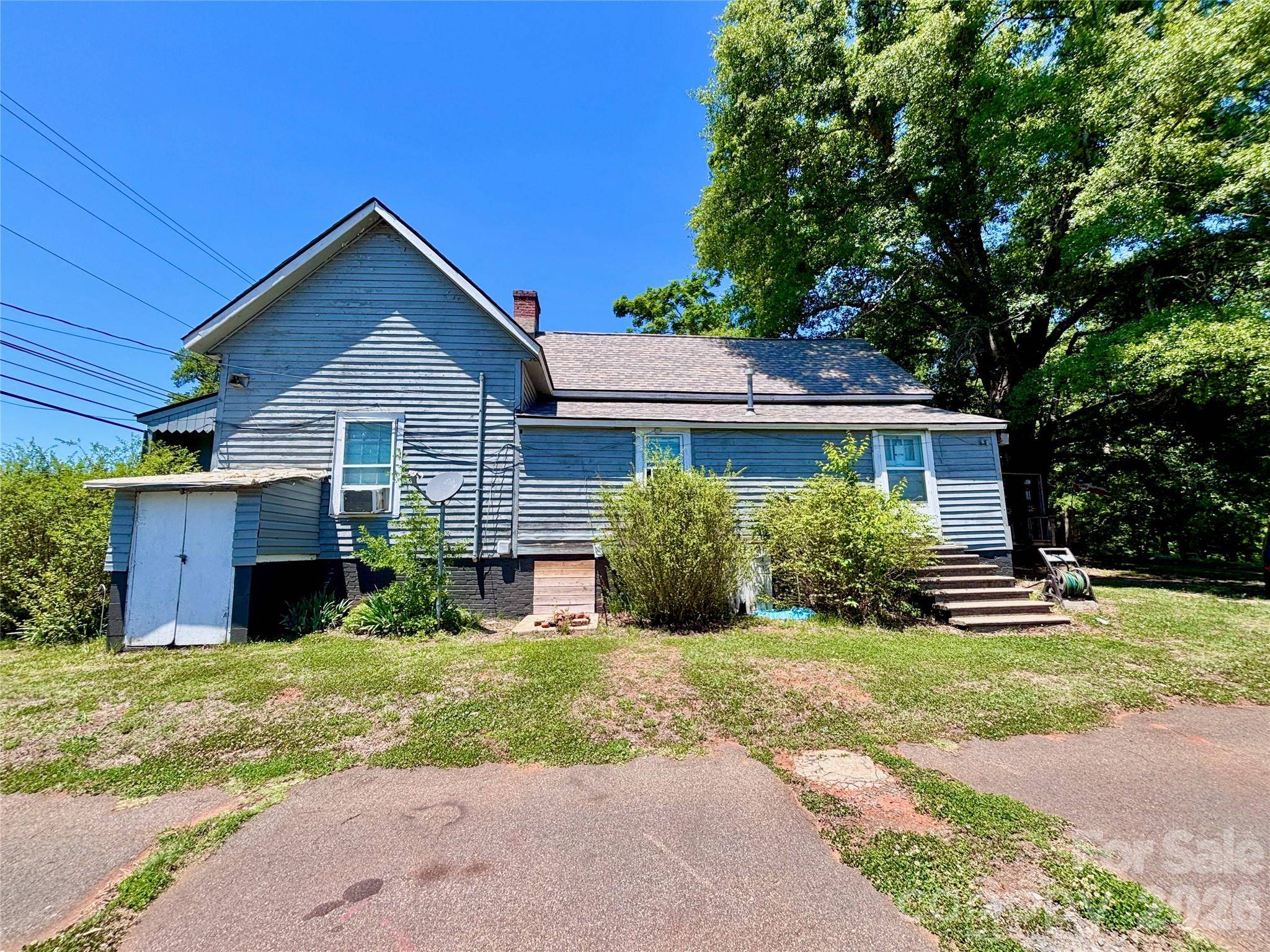 126 West ST, Ellenboro, NC 28040