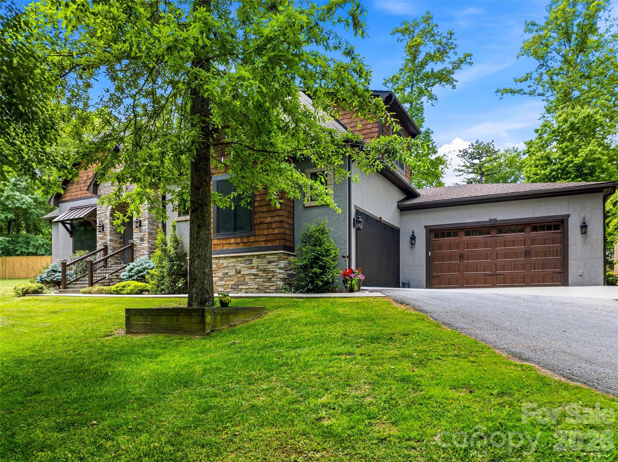 112 Caleb DR, Fletcher, NC 28732
