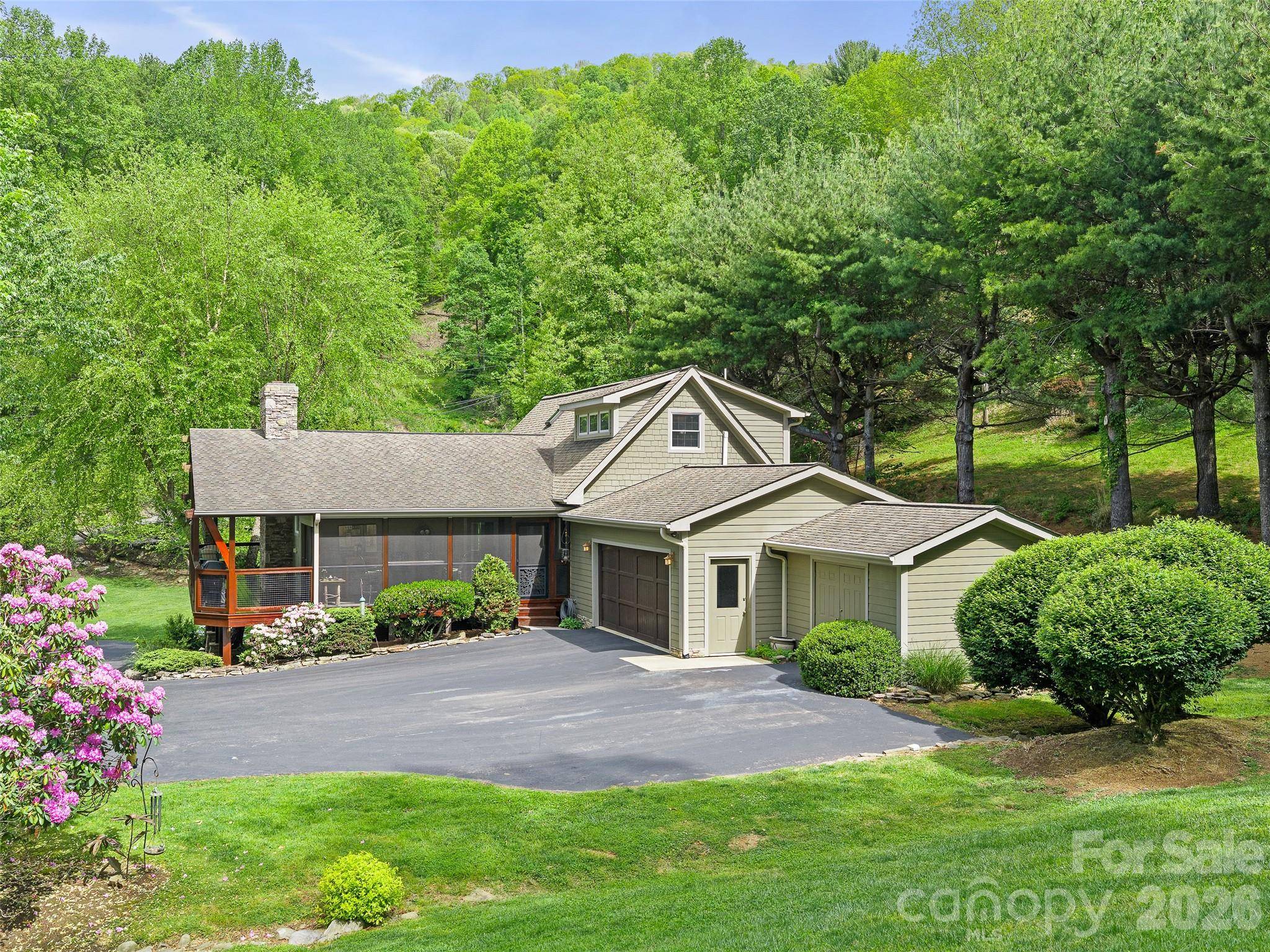 210 Shepard WAY, Burnsville, NC 28714