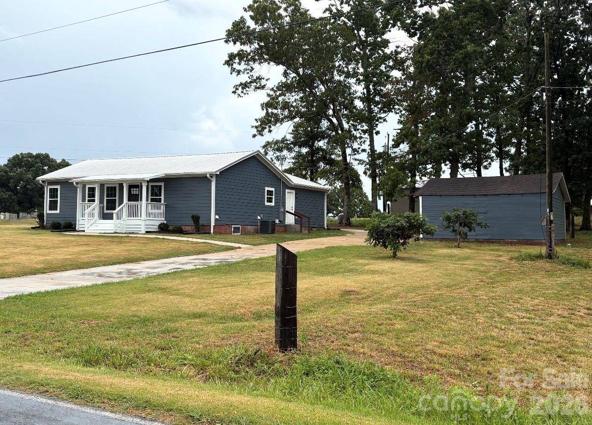 6123 Flay RD, Cherryville, NC 28021