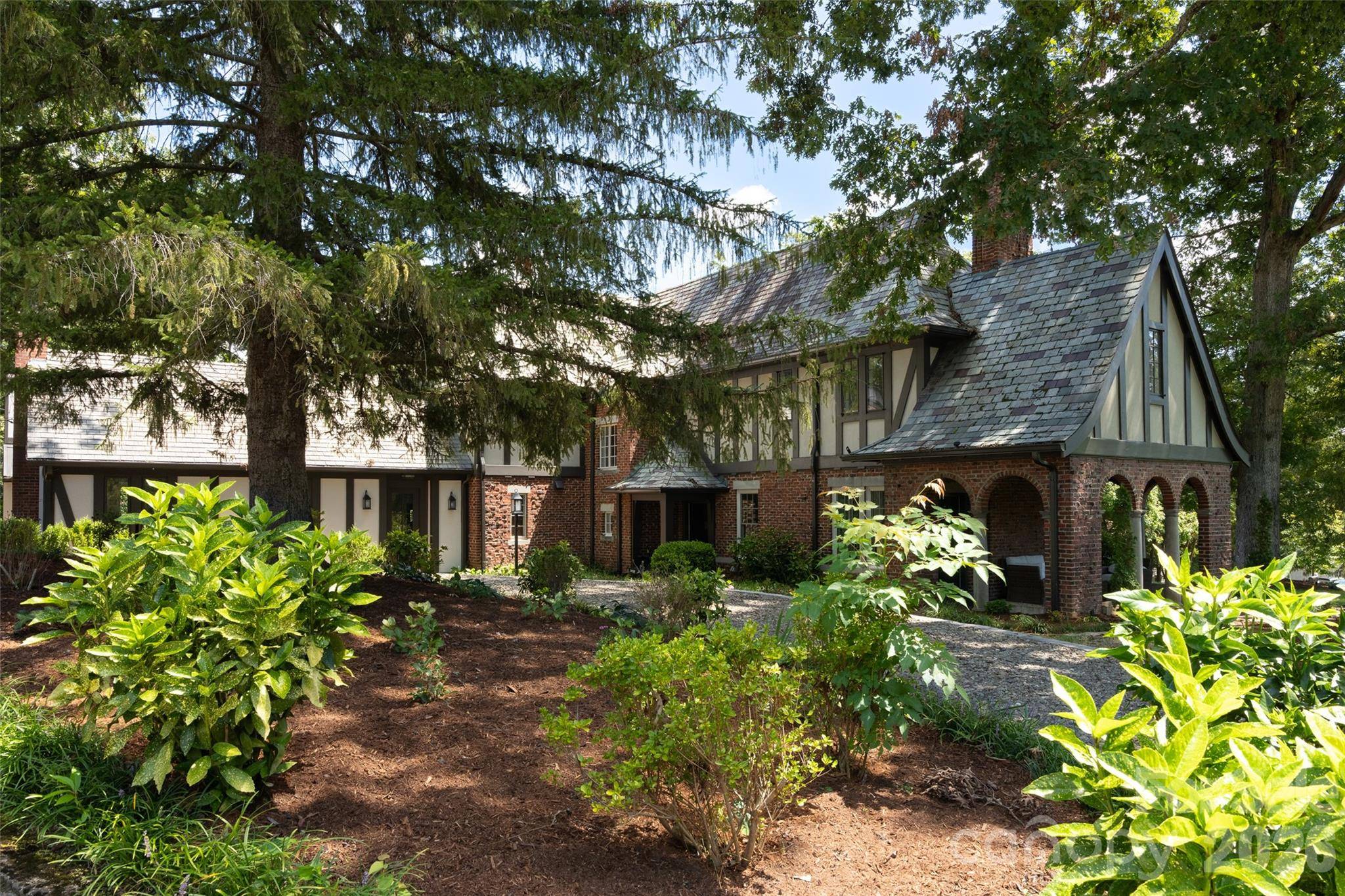 72 Windsor RD, Asheville, NC 28804