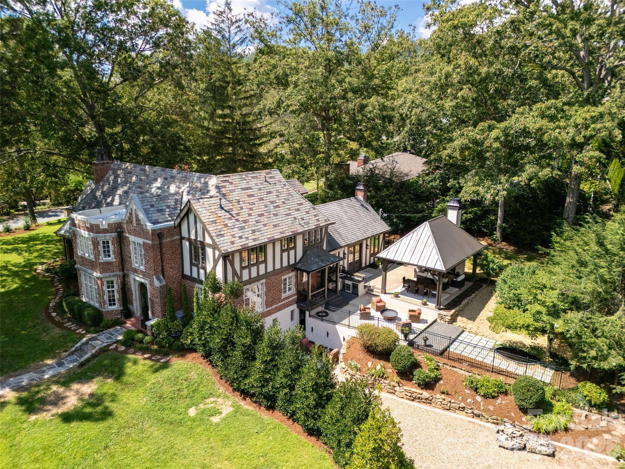 72 Windsor RD, Asheville, NC 28804
