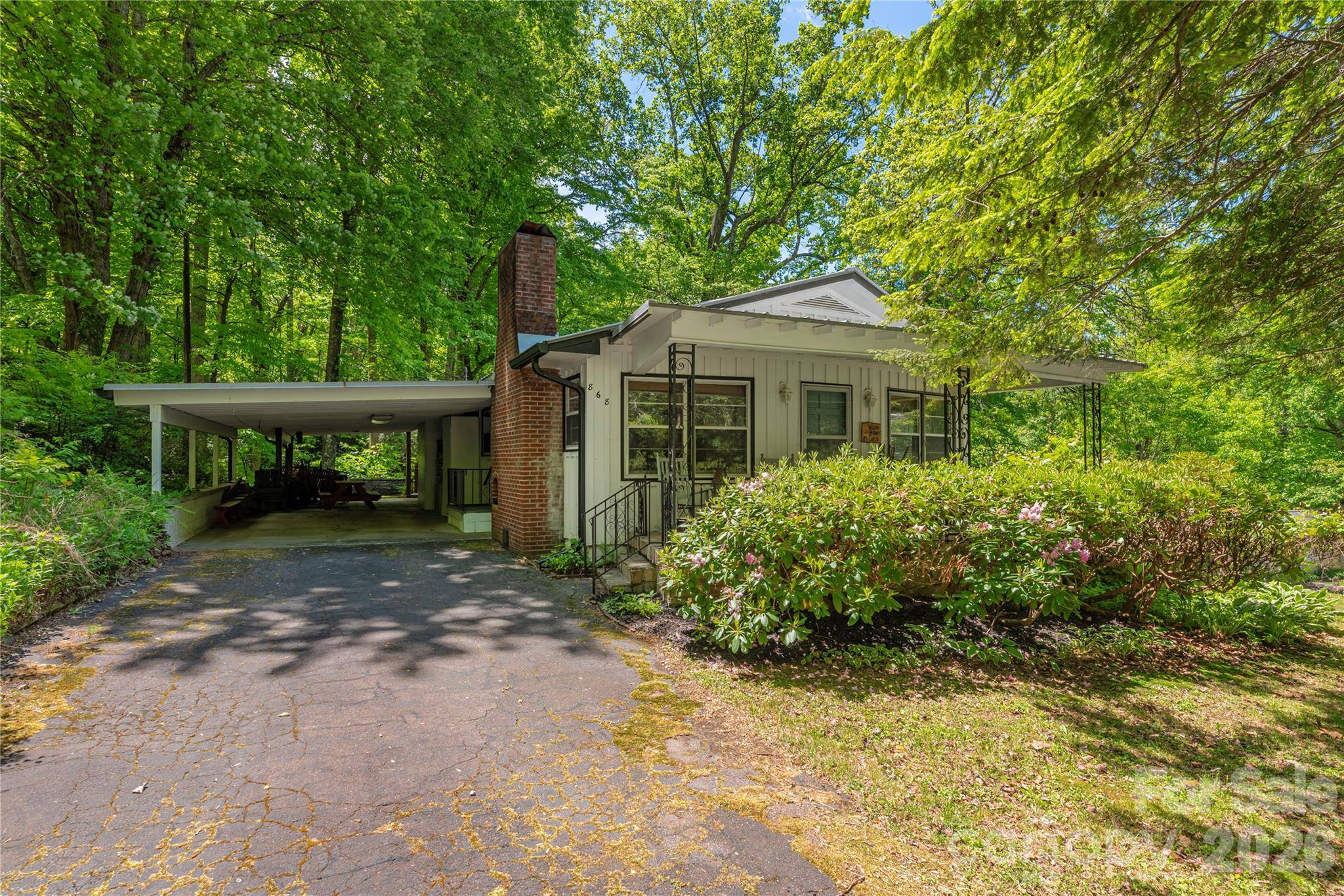 868 Cabin Flats RD, Balsam, NC 28707