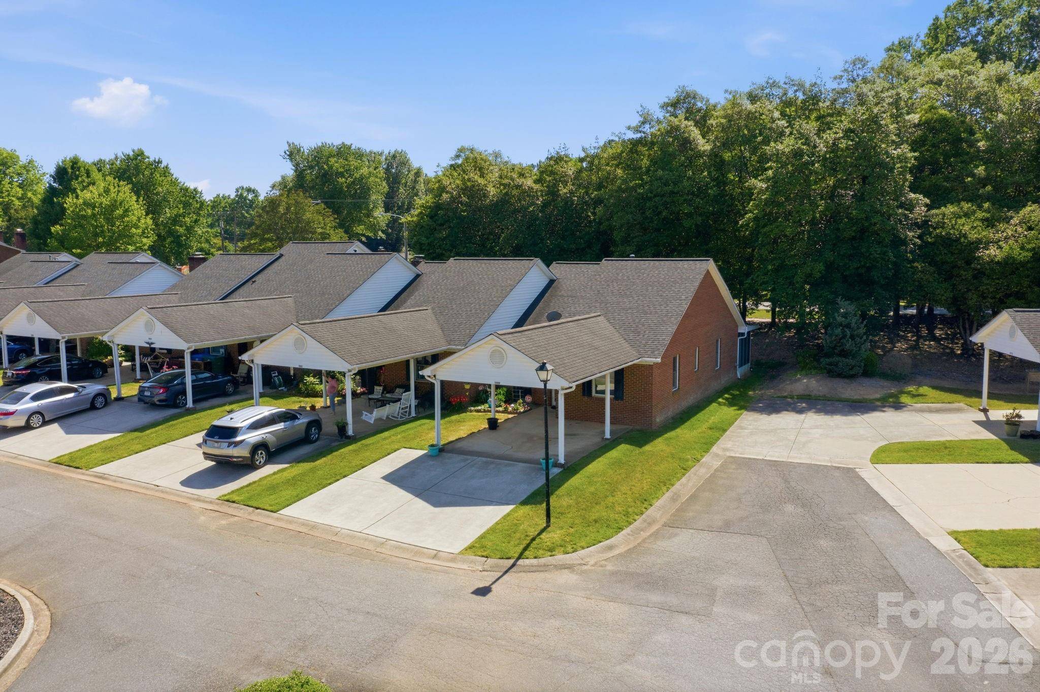 19980 Oak Leaf CIR, Cornelius, NC 28031