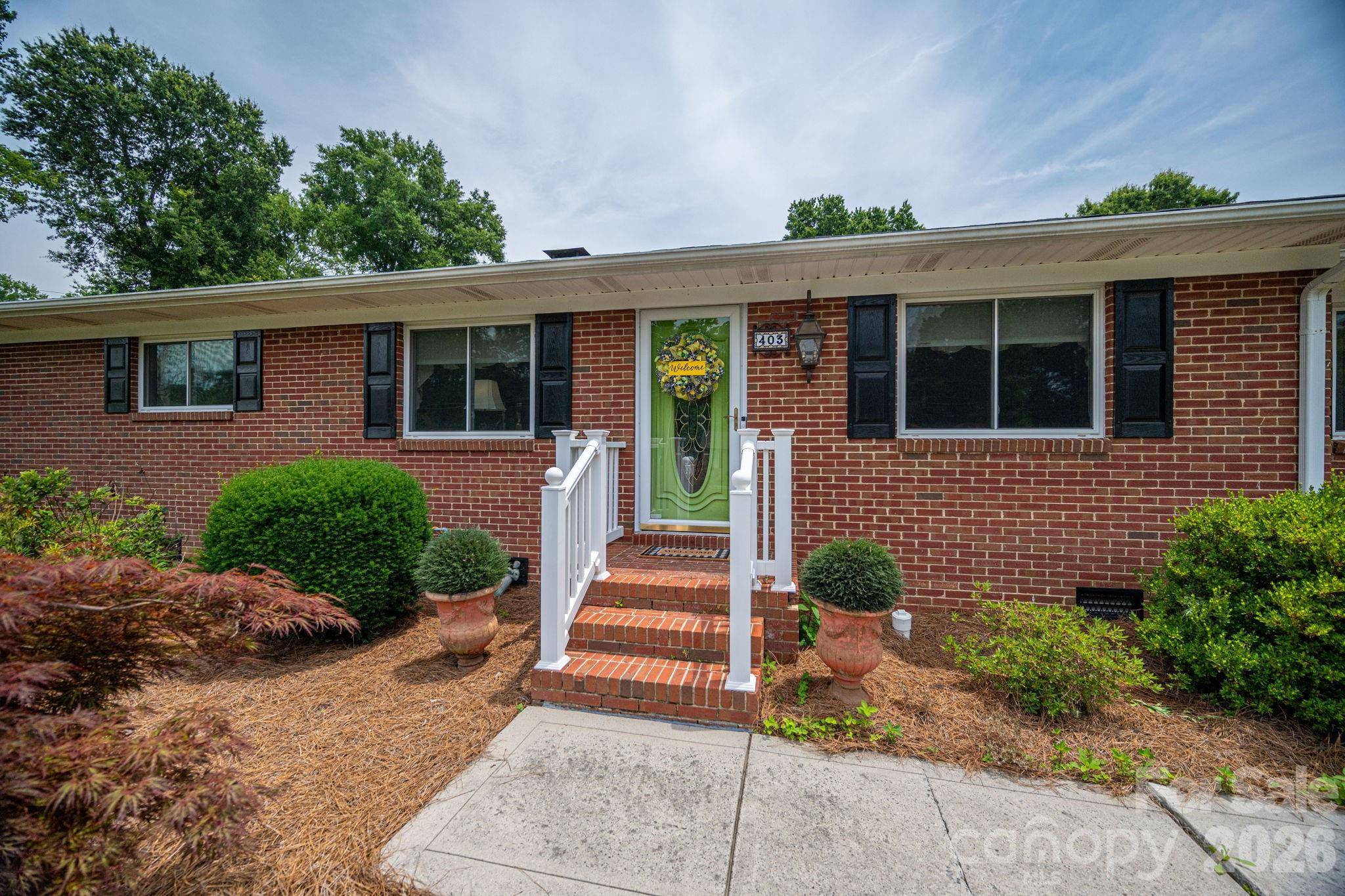 403 W Old Post RD, Cherryville, NC 28021