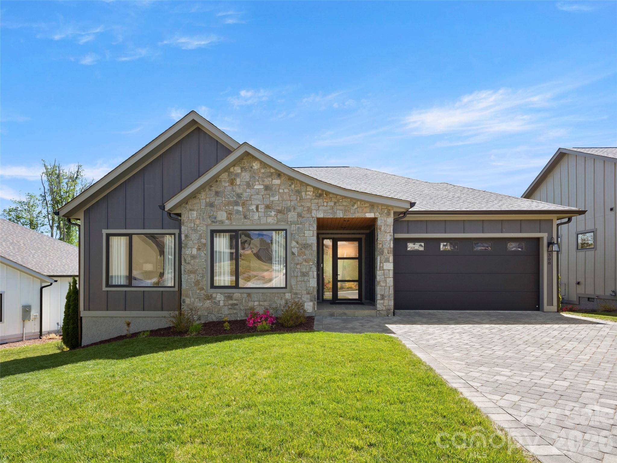 308 Avery Trail DR, Arden, NC 28704