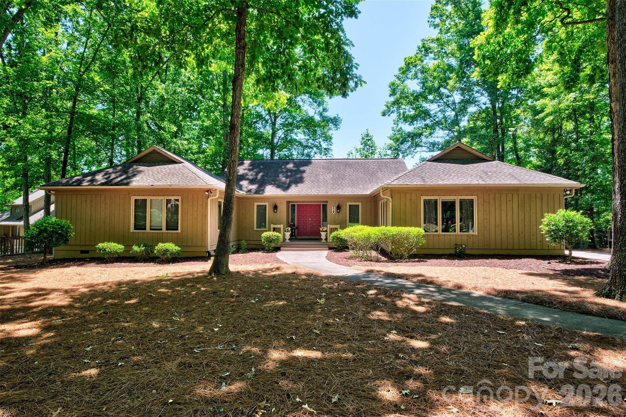 6 Honeysuckle Woods, Lake Wylie, SC 29710