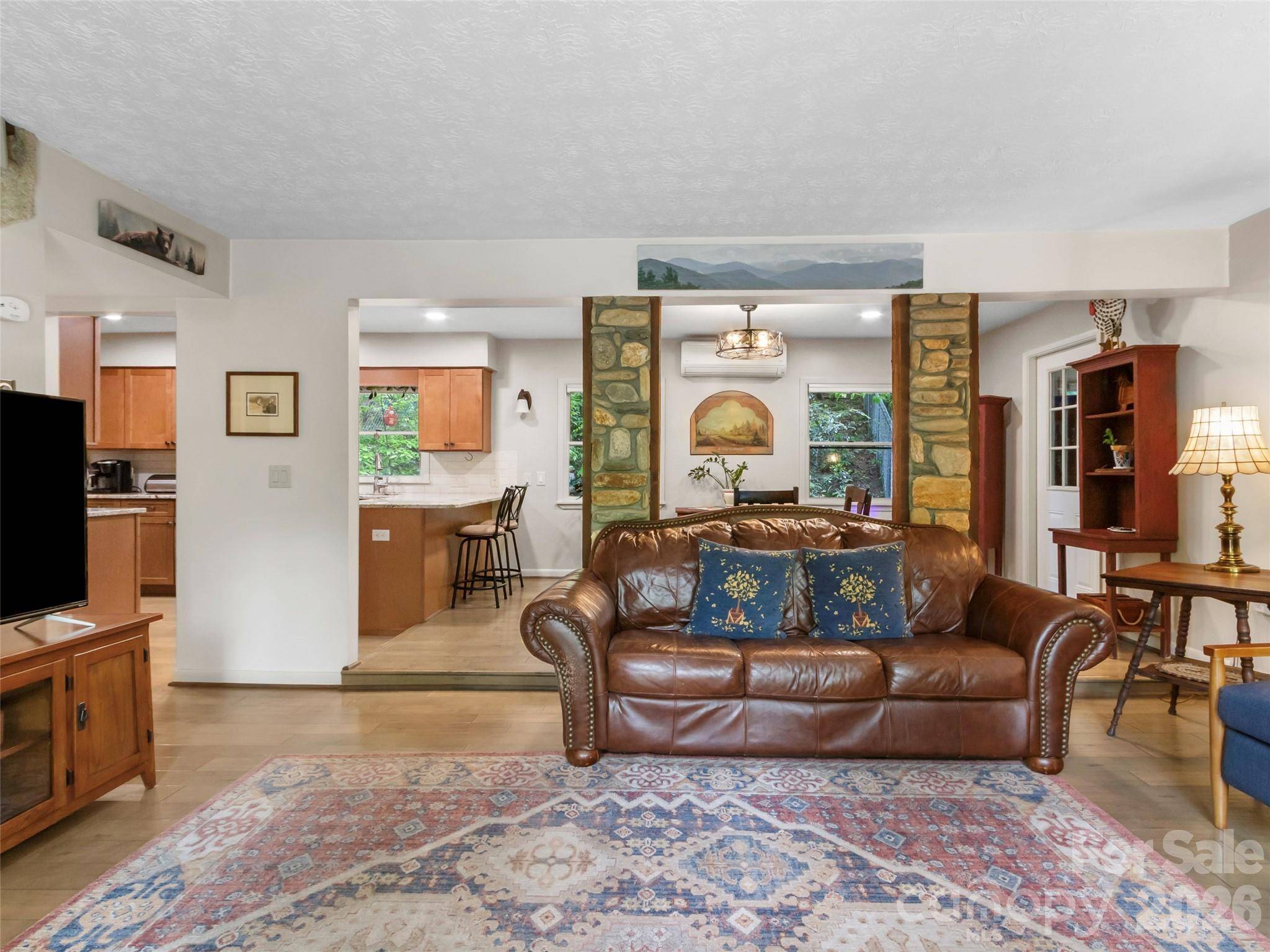 597 Sweetwater Ridge RD, Burnsville, NC 28714